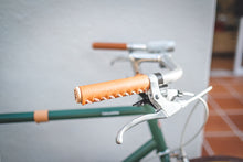 画像をギャラリービューアに読み込む, gropes 本革グリップ