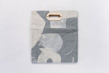 画像をギャラリービューアに読み込む, 【岩嵜紙器】AKERU MUSEUM.vol2 aap ドキュメント