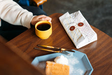 画像をギャラリービューアに読み込む, 【岩嵜紙器】AKERU MUSEUM.vol2 aap ポーチ